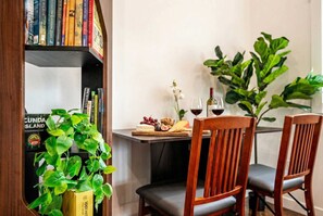 Dining - Vaulted Den | Chic 1BR w/Fireplace, Downtown Sheridan, WY - NEW - Standing Desk, Stocked, Pets Invited! (Sheridan)