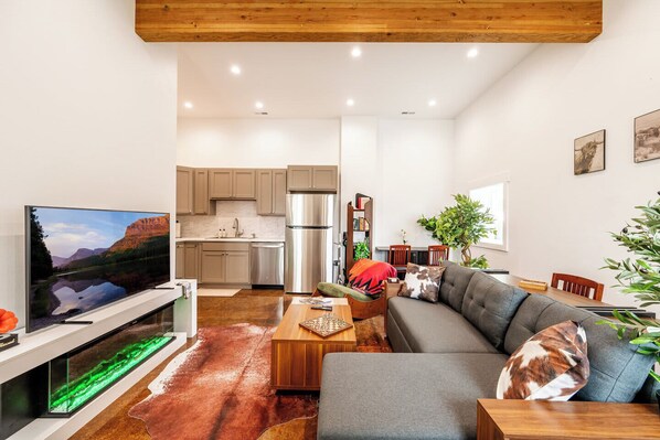 TV, fireplace, offices