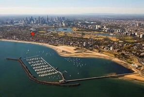 Aerial view - 1st Class Living in the Heart of A+ Albert Park (Albert Park)