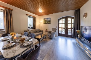 Deluxe Condo, Garden View | In-room safe, iron/ironing board, free WiFi