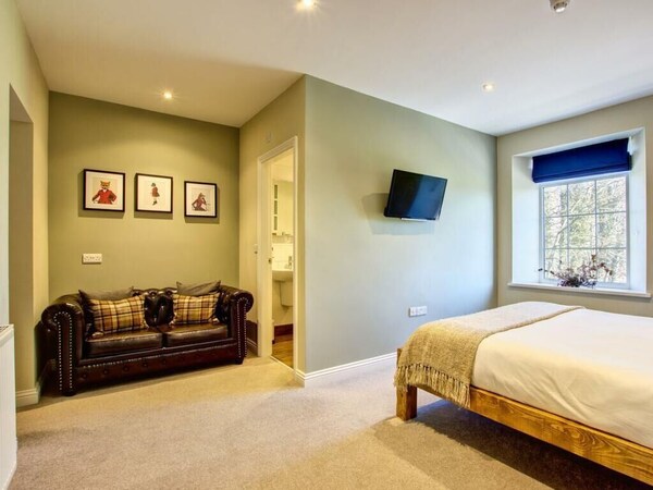 The Fox Hall Inn - Yorkshire