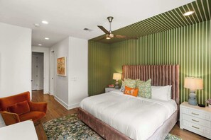 4 bedrooms, desk, iron/ironing board, WiFi - 8 Beds | Minutes to Broadway, Gulch & 12 South (Nashville)