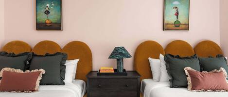 4 soverom, skrivebord, strykejern/-brett og wi-fi