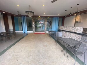 Lobby - Capital O 91175 Jma Feringhi Beach Hotel (George Town)