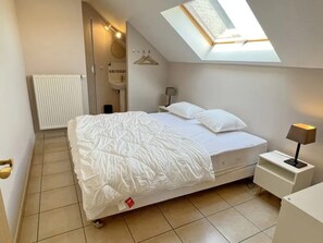 Biệt thự | 5 phòng ngủ, trang bị nội thất với thiết kế riêng biệt, bộ trải giường