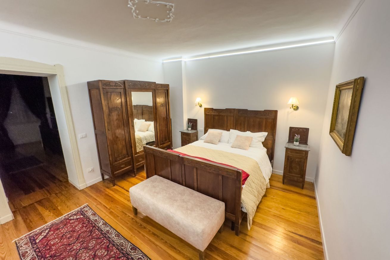 2 chambres, coffres-forts dans les chambres