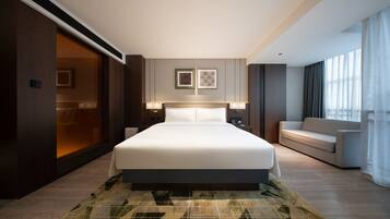 Iron/ironing board, free WiFi, bed sheets