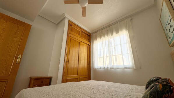 2 개의 침실, 다리미/다리미판, 무료 WiFi, 침대 시트