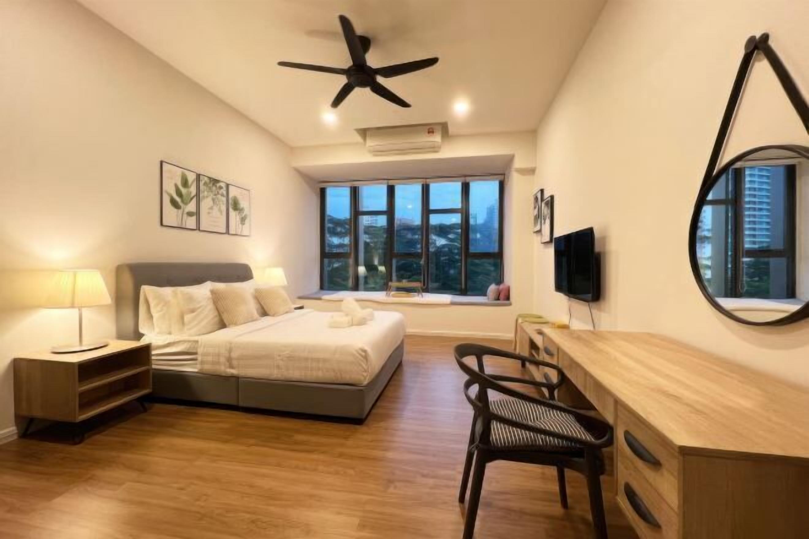 Desk, laptop workspace, free WiFi, bed sheets