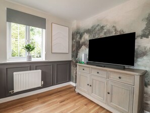 Cottage | Interior