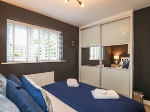 Chaumière | 4 chambres, décor unique, ameublement unique, accès au Wi-Fi (inclus)