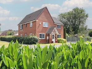 Cottage | Exterior - The Active Recovery Retreat (Stone)