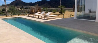 La Pita (private swimming pool)