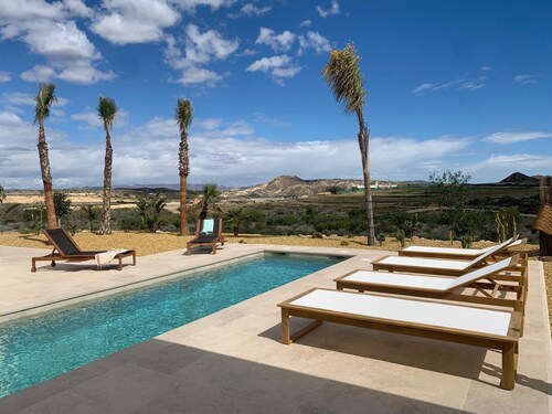 La Pita (private swimming pool)