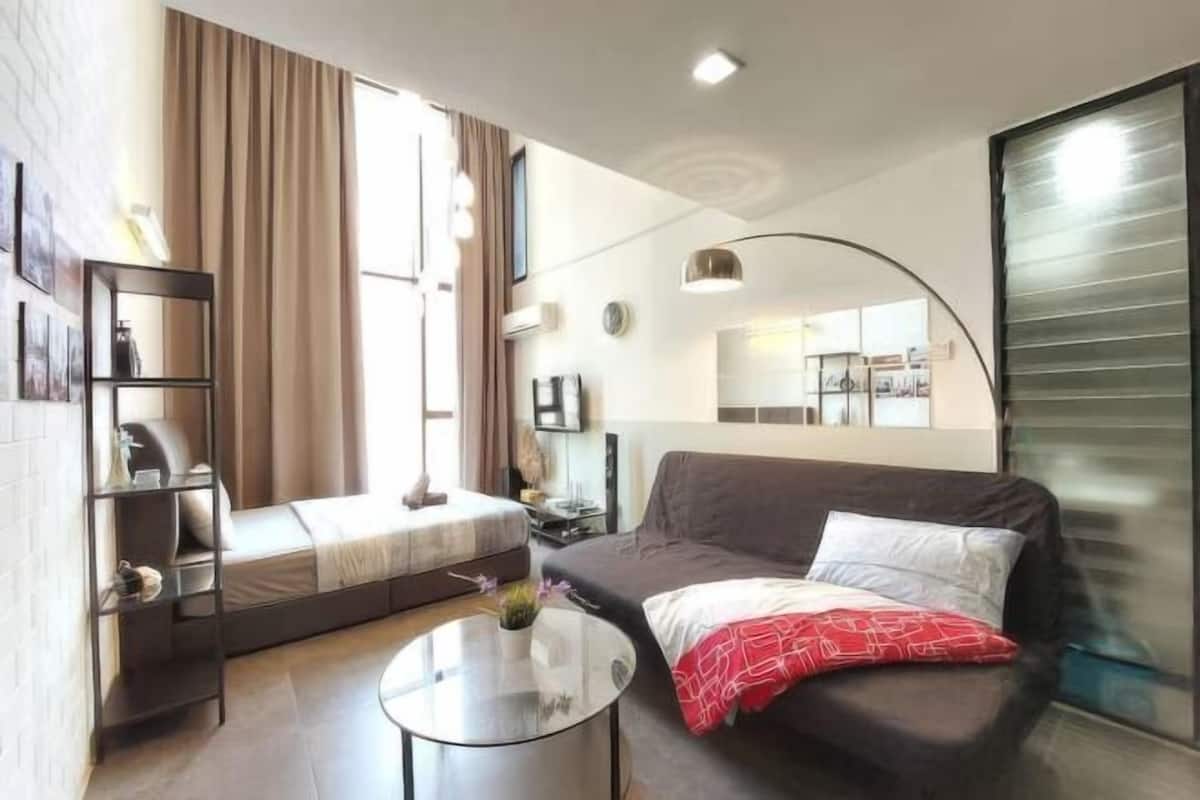 Desk, laptop workspace, free WiFi, bed sheets