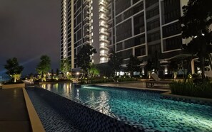Outdoor pool - Netizen Cheras Residence by Emily in Town (Cheras)