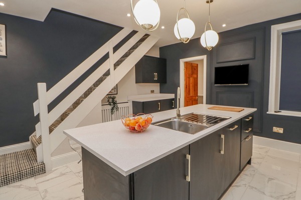 Cottage | Private kitchen | Cookware/dishes/utensils