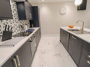 コテージ | 専用キッチン | 調理器具と食器