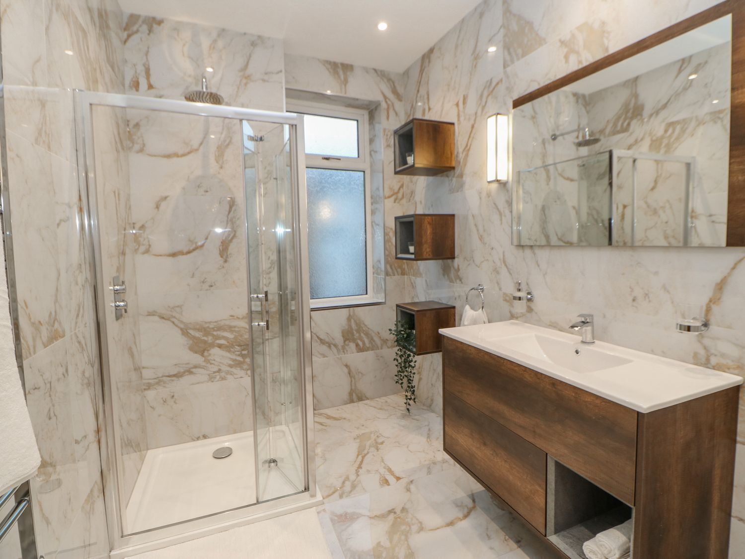 Cottage | Bathroom