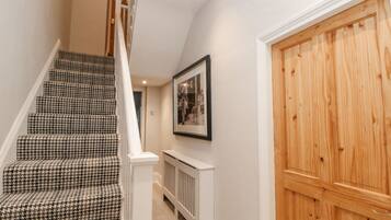 ์ฝํฐ์ง | ๋ด๋ถ