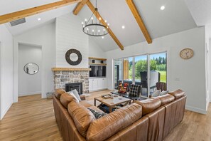 Smart TV, fireplace, books
