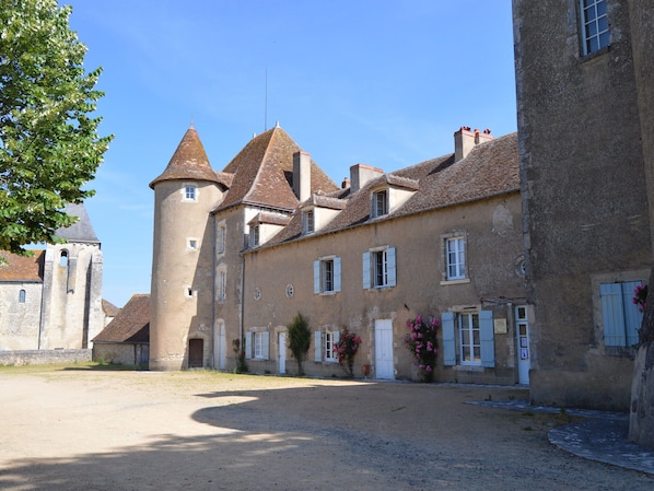 Exterior - Charming cottage in Berry with jacuzzi and terrace (Le Blanc)