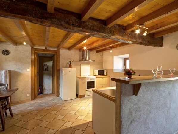Fridge, microwave, dishwasher