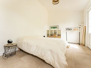 4 bedrooms, free WiFi