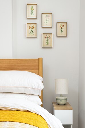 2 chambres, fer et planche à repasser, Wi-Fi, draps fournis