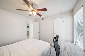 Iron/ironing board, travel cot, free WiFi, bed sheets