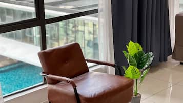 Superior Studio, 1 Katil Ratu (Queen), Balcony, City View | Bar mini, Wi-fi percuma