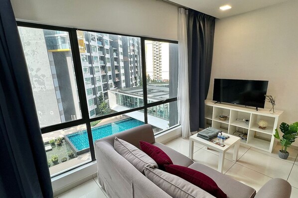 Superior Studio, 1 Queen Bed, Balcony, City View | View from room