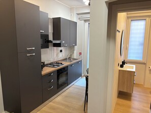 Micro-ondas, fogão, cooktop, lava-louças