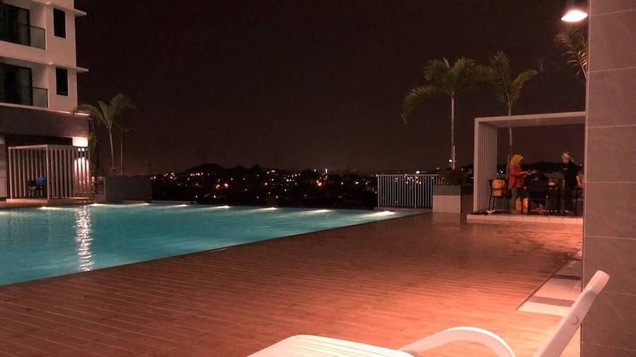 Vista Bangi Serviced Apartments by The River