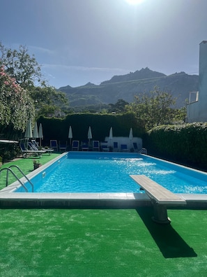 Utomhuspool