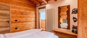 Lovely apartment in villa for 8 people with WIFI, TV, patio and panoramic view