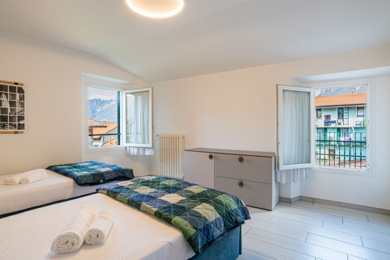 3 camere, ferro/asse da stiro