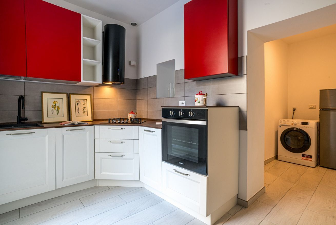 Fridge, dishwasher, ice maker