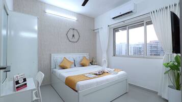 1 sovrum, skrivbord, strykjärn/strykbräda och wi-fi