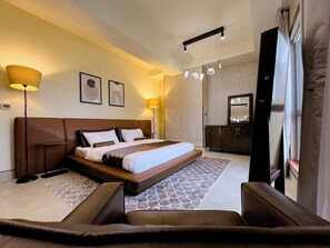 2 bedrooms, bed sheets