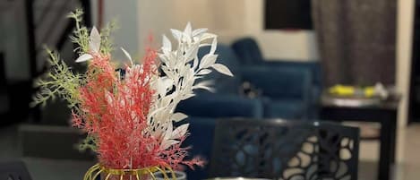 House, 3 Bedrooms, Smoking, Patio | Dining