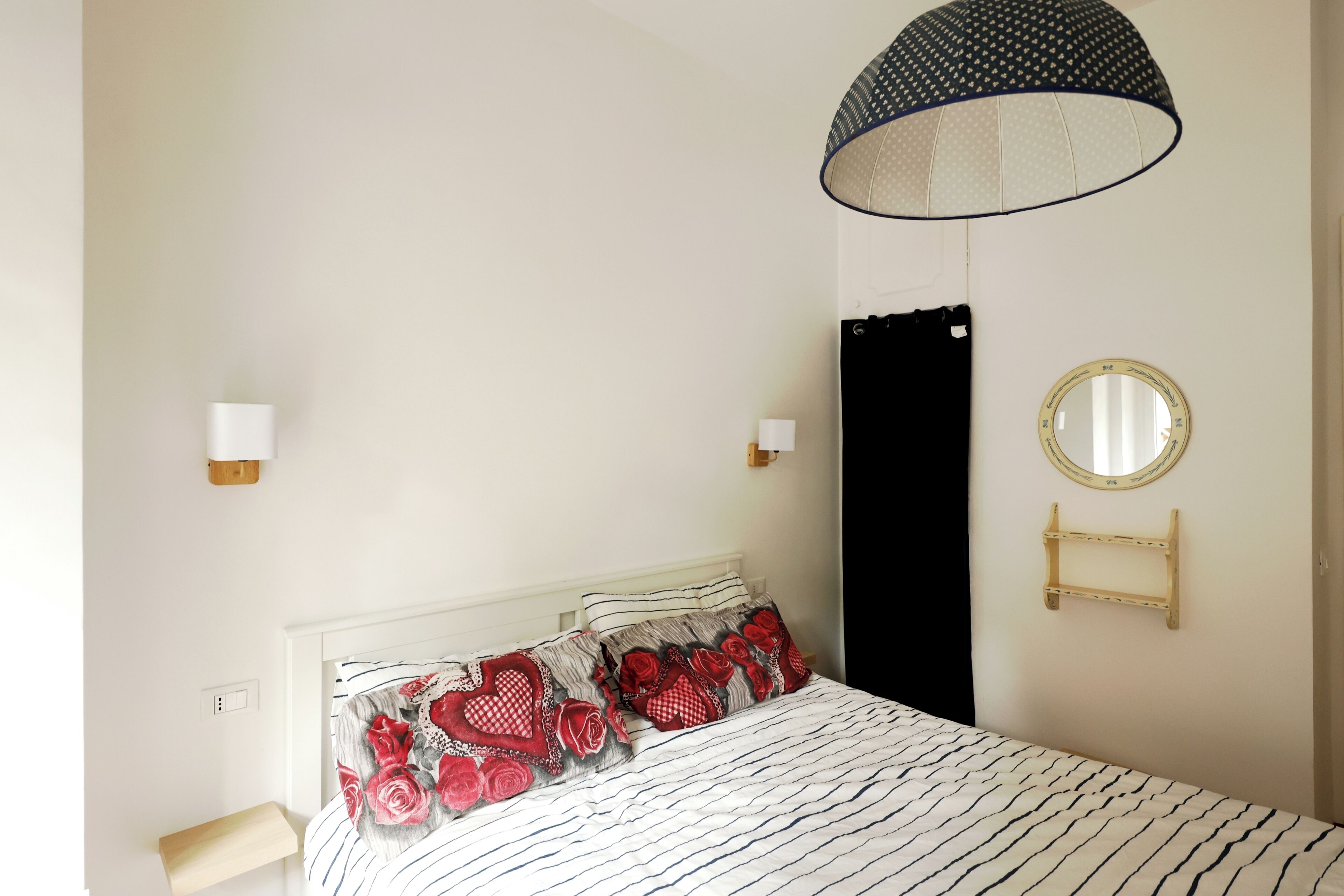 1 slaapkamer, een strijkplank/strijkijzer, reisbedje, gratis wifi