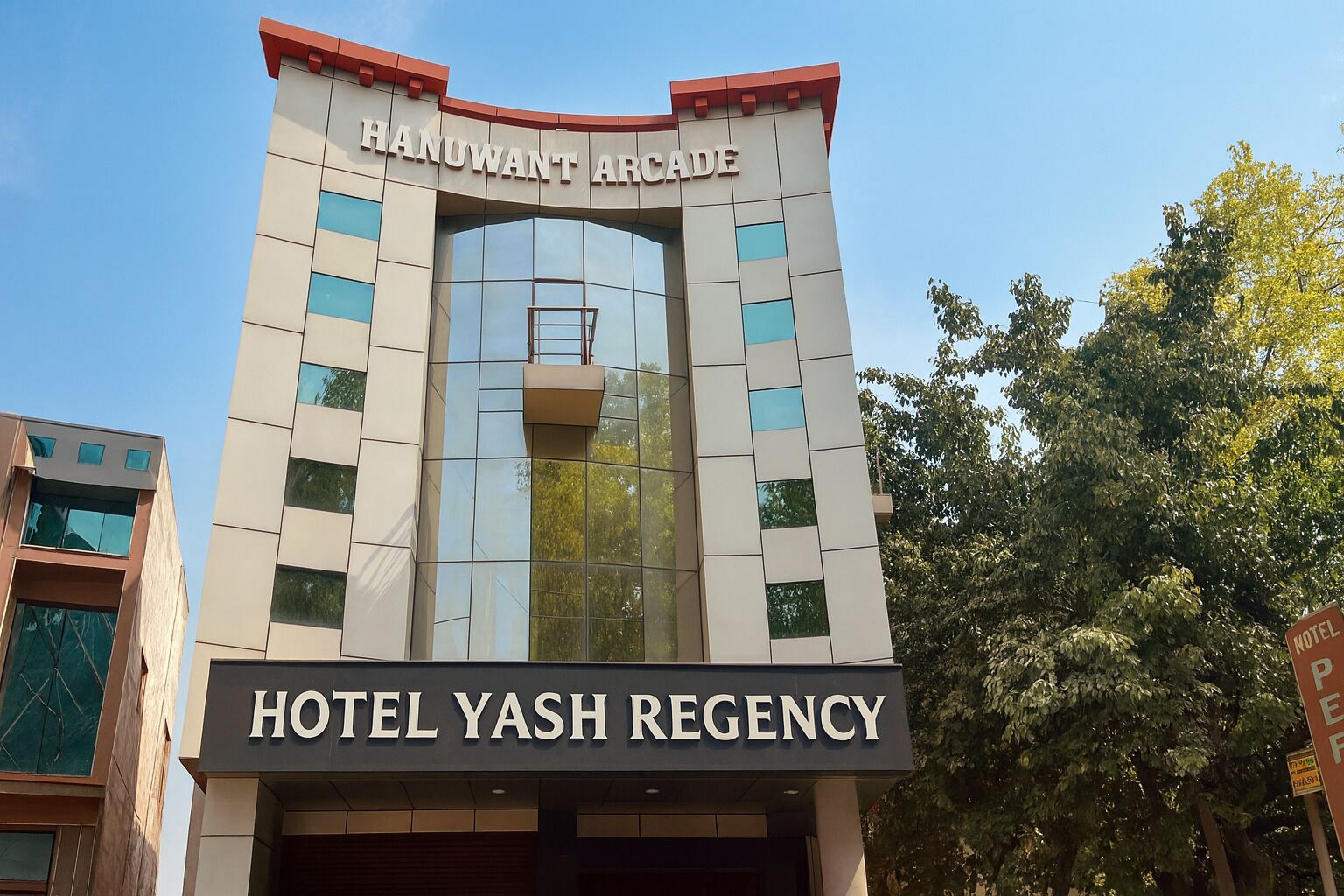 Fachada da propriedade