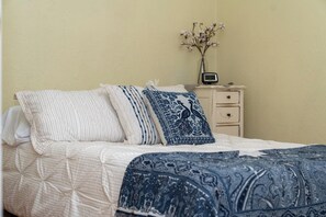 3 habitaciones, escritorio, wifi gratis y ropa de cama 