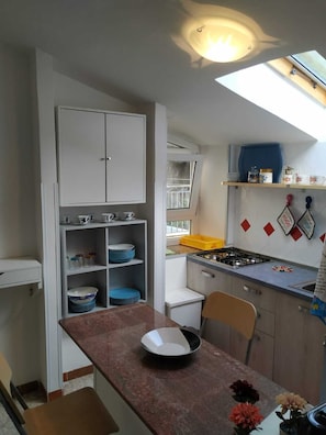 Microwave, stovetop - The foreshortening in the square - Agropoli Center (Agropoli)