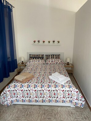 2 bedrooms, WiFi, bed sheets - The foreshortening in the square - Agropoli Center (Agropoli)