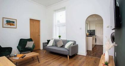 3BR Retreat | High Barnes | Wifi