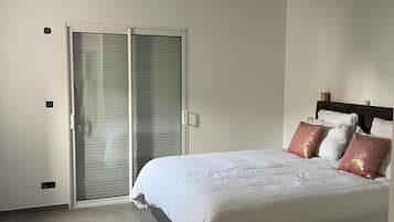 3 chambres, fer et planche Ă  repasser, Wi-Fi, draps fournis