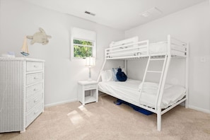 3 bedrooms, free WiFi, bed sheets
