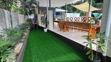 Maison, 3 chambres, fumeurs, piscine privée | Restauration extérieure